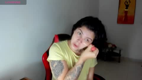 Stefany online show from 09/10/25, 08:36