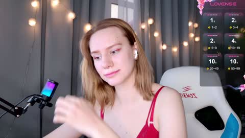 im Amy online show from 12/25/24, 11:33