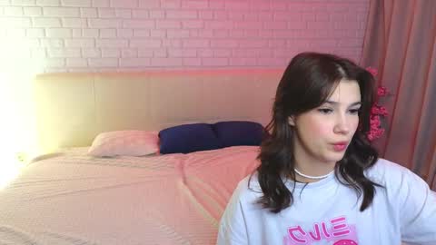 Merlizz Eva Jane Mila Nicole  left to right  online show from 02/17/25, 05:36