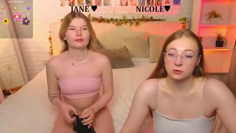 Snapshot of _ramune_ chatting on 05/31/26, 07:59 Merlizz Eva Jane Mila Nicole left to right online show from 05/31/26, 07:59