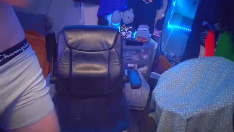 REDxxx online show from 01/04/25, 09:43