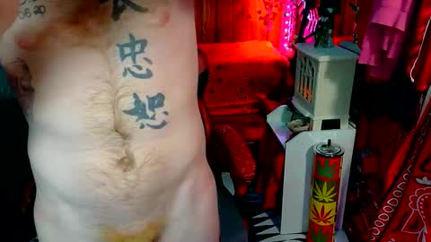 REDxxx online show from 12/04/25, 07:39