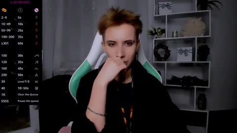 Rein online show from 12/16/25, 06:57