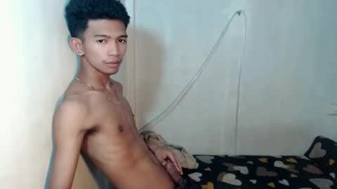 _rellvanxx online show from 11/24/25, 09:25