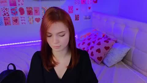 Snapshot of _reverse_gang_ chatting on 02/11/25, 07:02 LISSAPVT IS OPEN online show from 02/11/25, 07:02