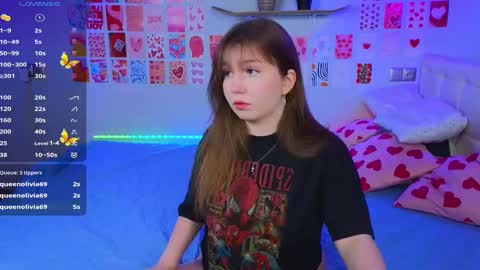 Snapshot of _reverse_gang_ chatting on 02/15/25, 11:28 LISSAPVT IS OPEN online show from 02/15/25, 11:28