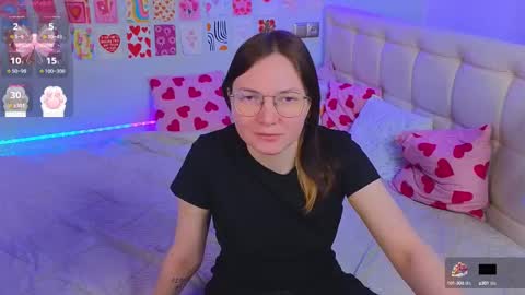 Snapshot of _reverse_gang_ chatting on 02/24/25, 06:05 LISSAPVT IS OPEN online show from 02/24/25, 06:05