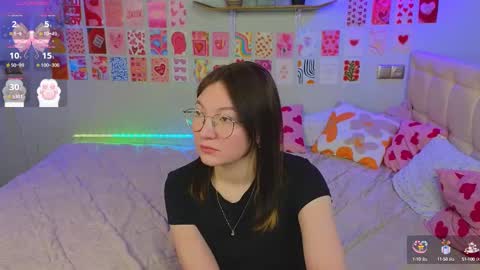 Snapshot of _reverse_gang_ chatting on 02/24/25, 06:26 LISSAPVT IS OPEN online show from 02/24/25, 06:26