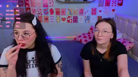 Snapshot of _reverse_gang_ chatting on 02/27/25, 06:09 LISSAPVT IS OPEN online show from 02/27/25, 06:09