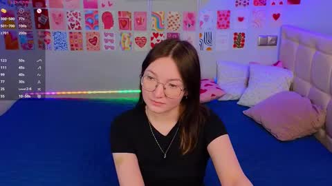 Snapshot of _reverse_gang_ chatting on 03/01/25, 12:28 LISSAPVT IS OPEN online show from 03/01/25, 12:28