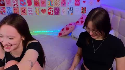 Snapshot of _reverse_gang_ chatting on 03/02/25, 06:40 LISSAPVT IS OPEN online show from 03/02/25, 06:40