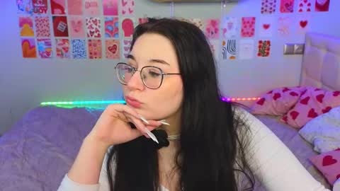Snapshot of _reverse_gang_ chatting on 03/09/25, 02:39 LISSAPVT IS OPEN online show from 03/09/25, 02:39
