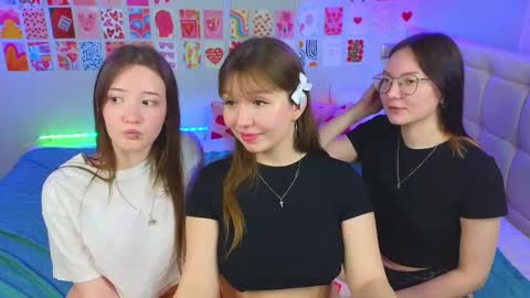 Snapshot of _reverse_gang_ chatting on 03/12/25, 07:59 LISSAPVT IS OPEN online show from 03/12/25, 07:59
