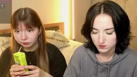 LISSAPVT IS OPEN online show from 04/19/26, 02:38