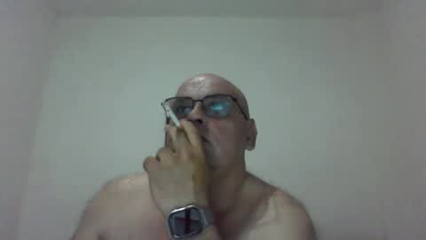 Snapshot of _reyi chatting on 05/13/26, 07:17 REY online show from 05/13/26, 07:17
