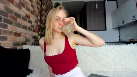 Snapshot of _ruby_kim chatting on 12/19/25, 11:06 Ruby online show from 12/19/25, 11:06