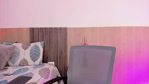 Snapshot of _samantagomez chatting on 10/23/25, 08:18 _samantagomez online show from 10/23/25, 08:18