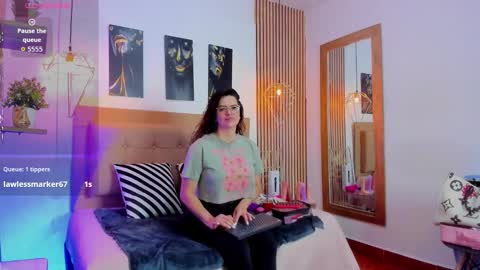 SAMANTHA FOX online show from 10/08/25, 10:57