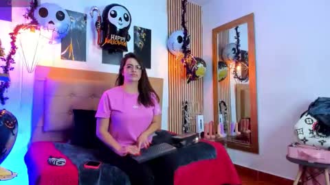 SAMANTHA FOX online show from 10/23/25, 11:09