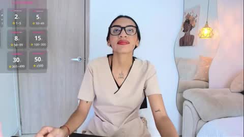 Snapshot of _samara_smith_ chatting on 10/08/25, 07:44 SAMARA SMITH online show from 10/08/25, 07:44