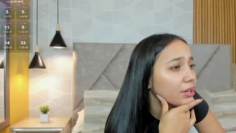 Antonella  online show from 04/06/26, 12:17