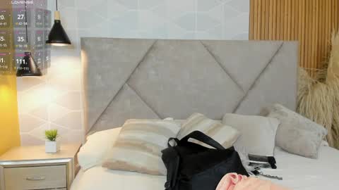 Antonella  online show from 04/07/26, 12:16