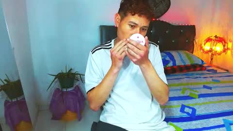 santi online show from 03/22/26, 02:48