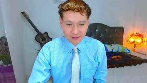 santi online show from 04/24/26, 11:29