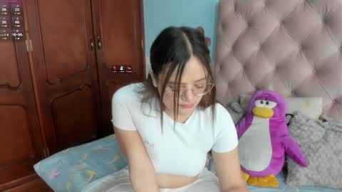 Snapshot of _sarahh_0hh chatting on 01/23/25, 02:17 Sarah online show from 01/23/25, 02:17