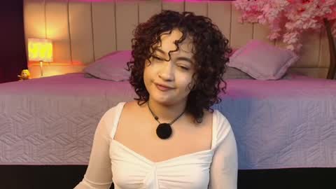 Sara online show from 04/12/26, 03:55