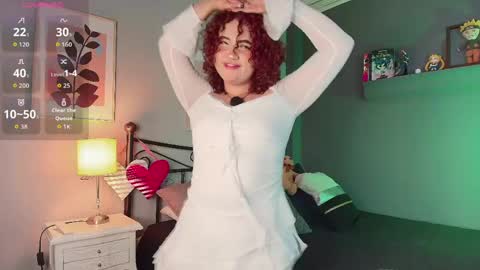 Sara online show from 06/10/26, 01:39