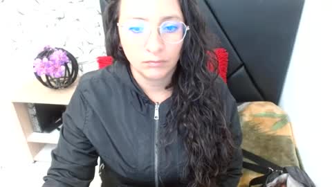 _saraximena_ online show from 07/24/26, 06:06
