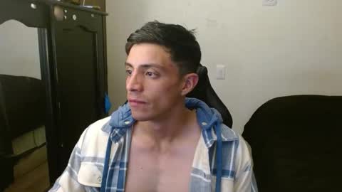 Snapshot of _schnnneider_ chatting on 09/22/25, 01:51 SCHNEIDER online show from 09/22/25, 01:51