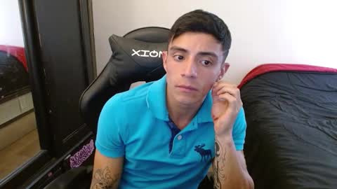 Snapshot of _schnnneider_ chatting on 10/11/25, 06:50 SCHNEIDER online show from 10/11/25, 06:50