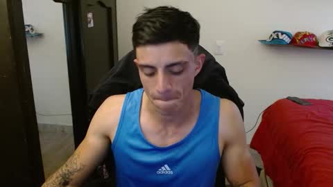 Snapshot of _schnnneider_ chatting on 11/22/25, 09:58 SCHNEIDER online show from 11/22/25, 09:58