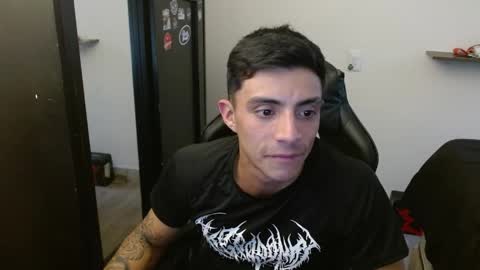 Snapshot of _schnnneider_ chatting on 05/19/26, 10:16 SCHNEIDER online show from 05/19/26, 10:16