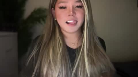 Snapshot of _seductive_jane chatting on 05/24/26, 12:32 ENAJ online show from 05/24/26, 12:32