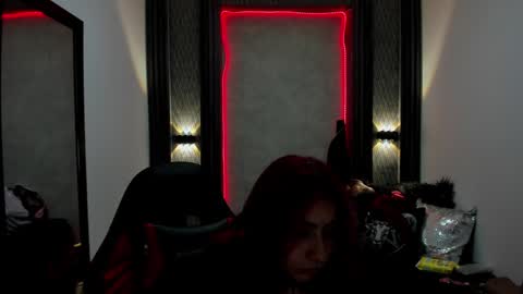 Snapshot of _selene_red chatting on 01/13/25, 01:39 Selene online show from 01/13/25, 01:39