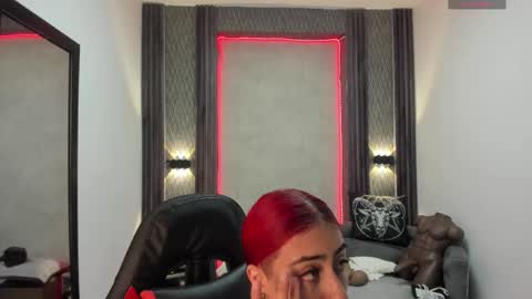Snapshot of _selene_red chatting on 02/10/25, 02:48 Selene online show from 02/10/25, 02:48
