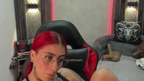 Snapshot of _selene_red chatting on 02/10/25, 05:52 Selene online show from 02/10/25, 05:52