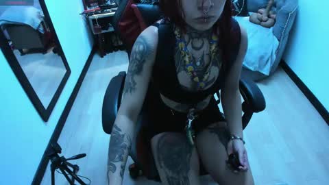 Snapshot of _selene_red chatting on 02/27/25, 12:34 Selene online show from 02/27/25, 12:34