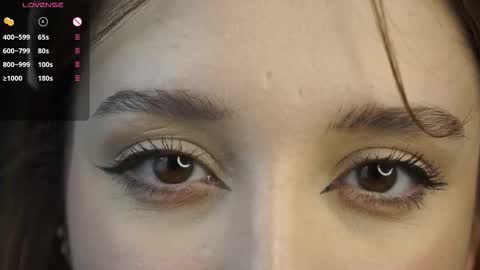 Snapshot of _sensual_vi_ chatting on 10/14/25, 03:24 Amelie online show from 10/14/25, 03:24