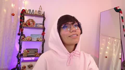 Laura online show from 12/29/24, 04:38