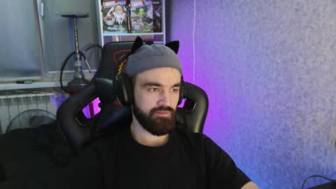 Snapshot of _serious_man chatting on 10/30/25, 05:02 Ask me online show from 10/30/25, 05:02