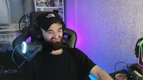 Snapshot of _serious_man chatting on 11/07/25, 07:14 Ask me online show from 11/07/25, 07:14