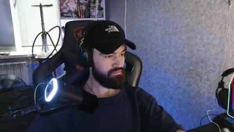 Snapshot of _serious_man chatting on 11/09/25, 06:33 Ask me online show from 11/09/25, 06:33