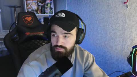 Snapshot of _serious_man chatting on 11/10/25, 09:47 Ask me online show from 11/10/25, 09:47