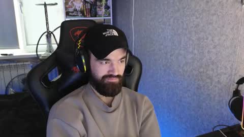 Snapshot of _serious_man chatting on 11/13/25, 08:13 Ask me online show from 11/13/25, 08:13