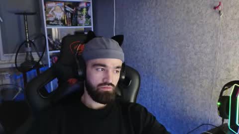 Snapshot of _serious_man chatting on 11/23/25, 05:13 Ask me online show from 11/23/25, 05:13