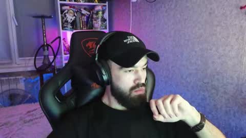 Snapshot of _serious_man chatting on 12/04/25, 05:10 Ask me online show from 12/04/25, 05:10